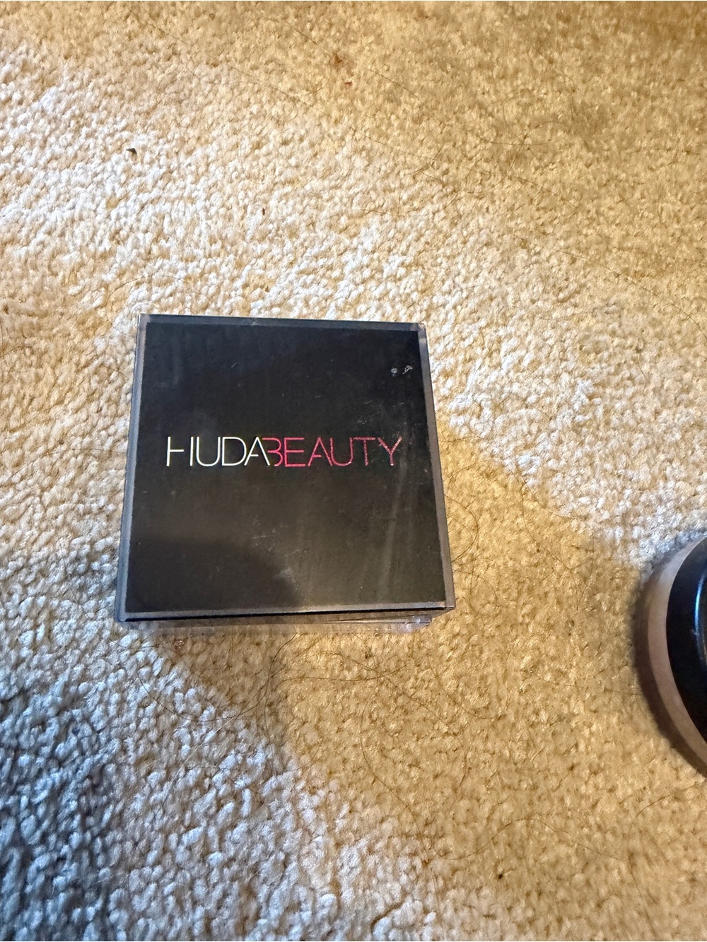 HUDA BEAUTY Black Compact Palette with Pink Logo